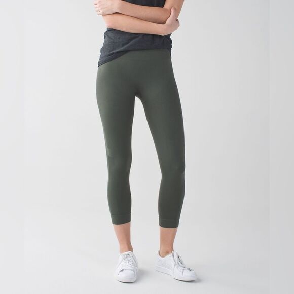Lululemon Zone In Crops in Gator Green - Picture 2 of 10